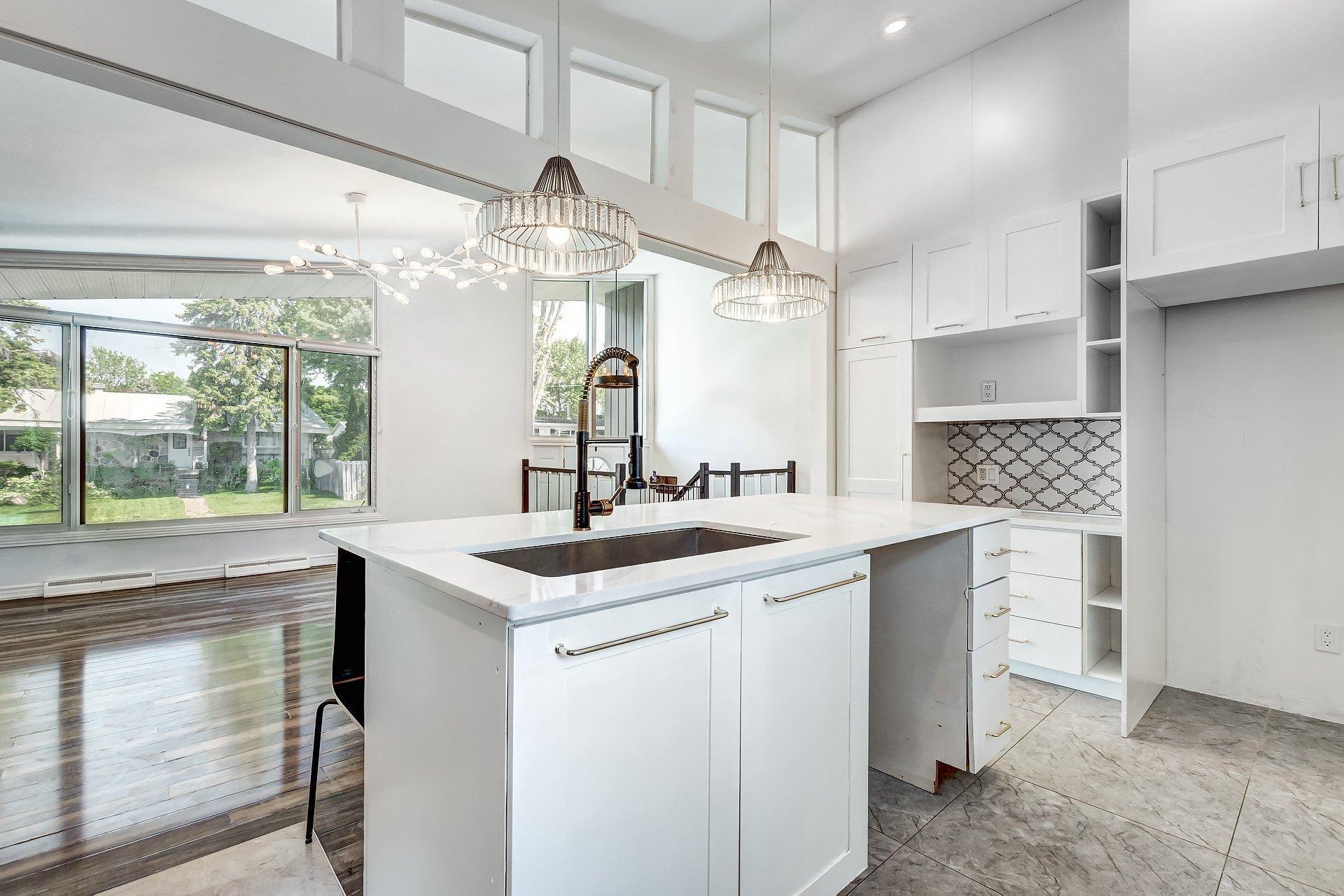 









12490


Rue de Toulouse

,
Montréal (Pierrefonds-Roxboro),




QC
H8Z1G9

