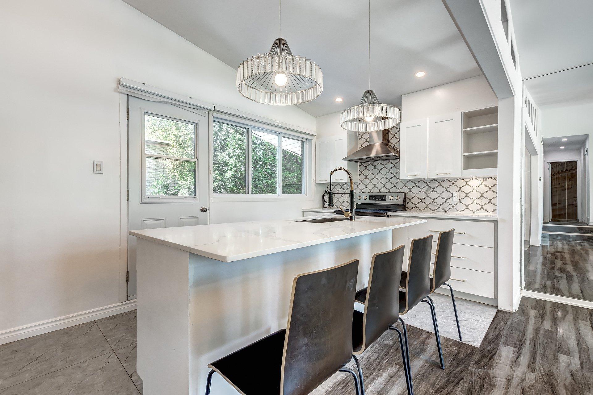 









12490


Rue de Toulouse

,
Montréal (Pierrefonds-Roxboro),




QC
H8Z1G9

