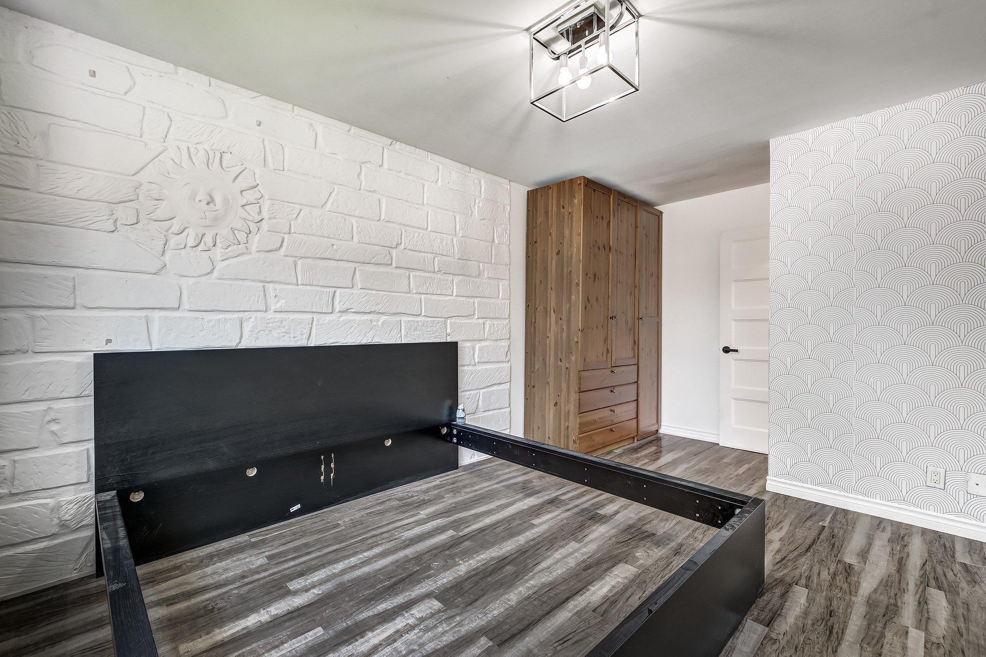 









12490


Rue de Toulouse

,
Montréal (Pierrefonds-Roxboro),




QC
H8Z1G9

