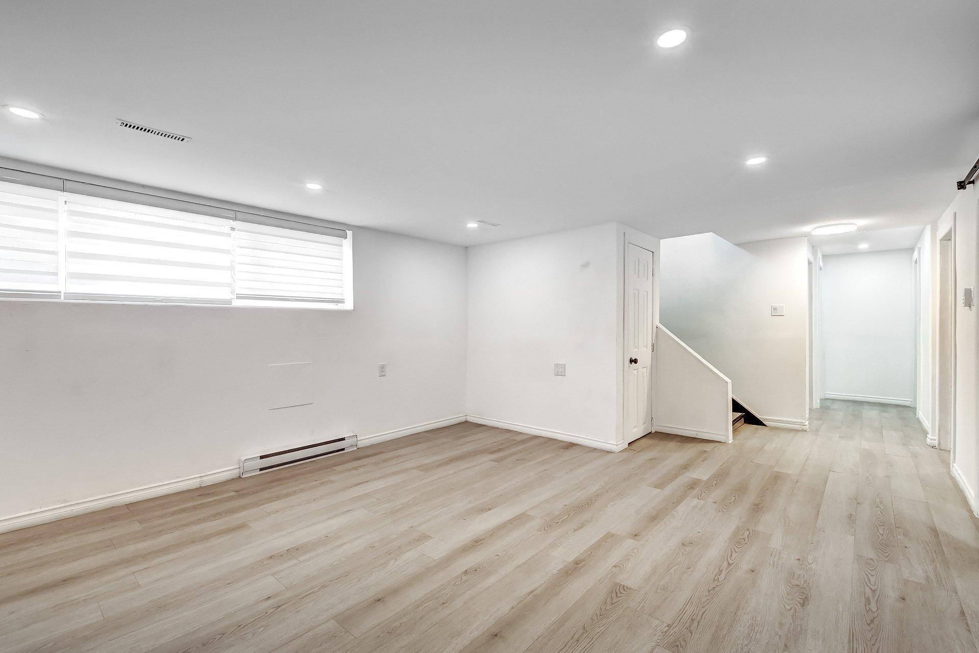 









12490


Rue de Toulouse

,
Montréal (Pierrefonds-Roxboro),




QC
H8Z1G9

