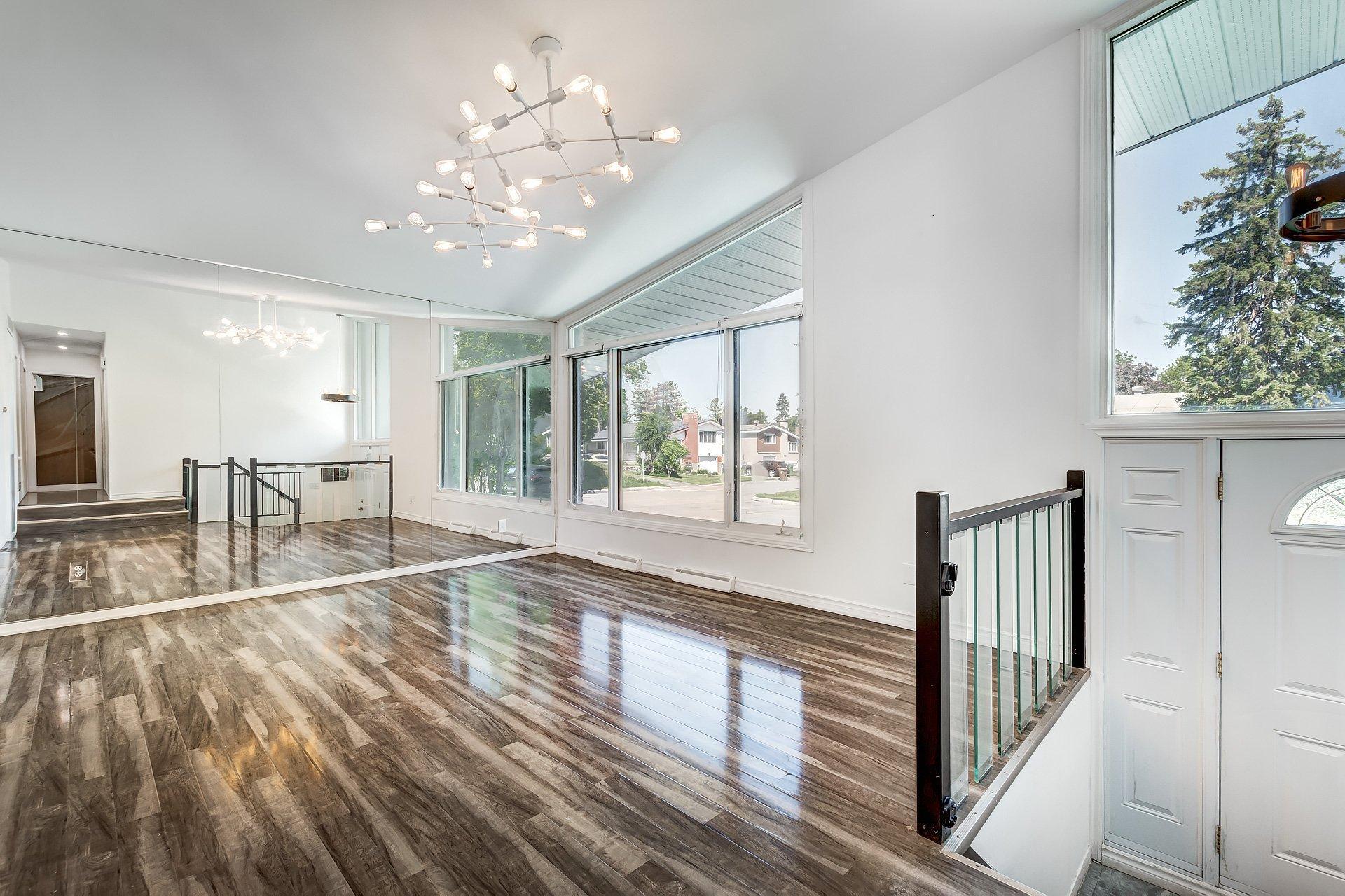 









12490


Rue de Toulouse

,
Montréal (Pierrefonds-Roxboro),




QC
H8Z1G9


