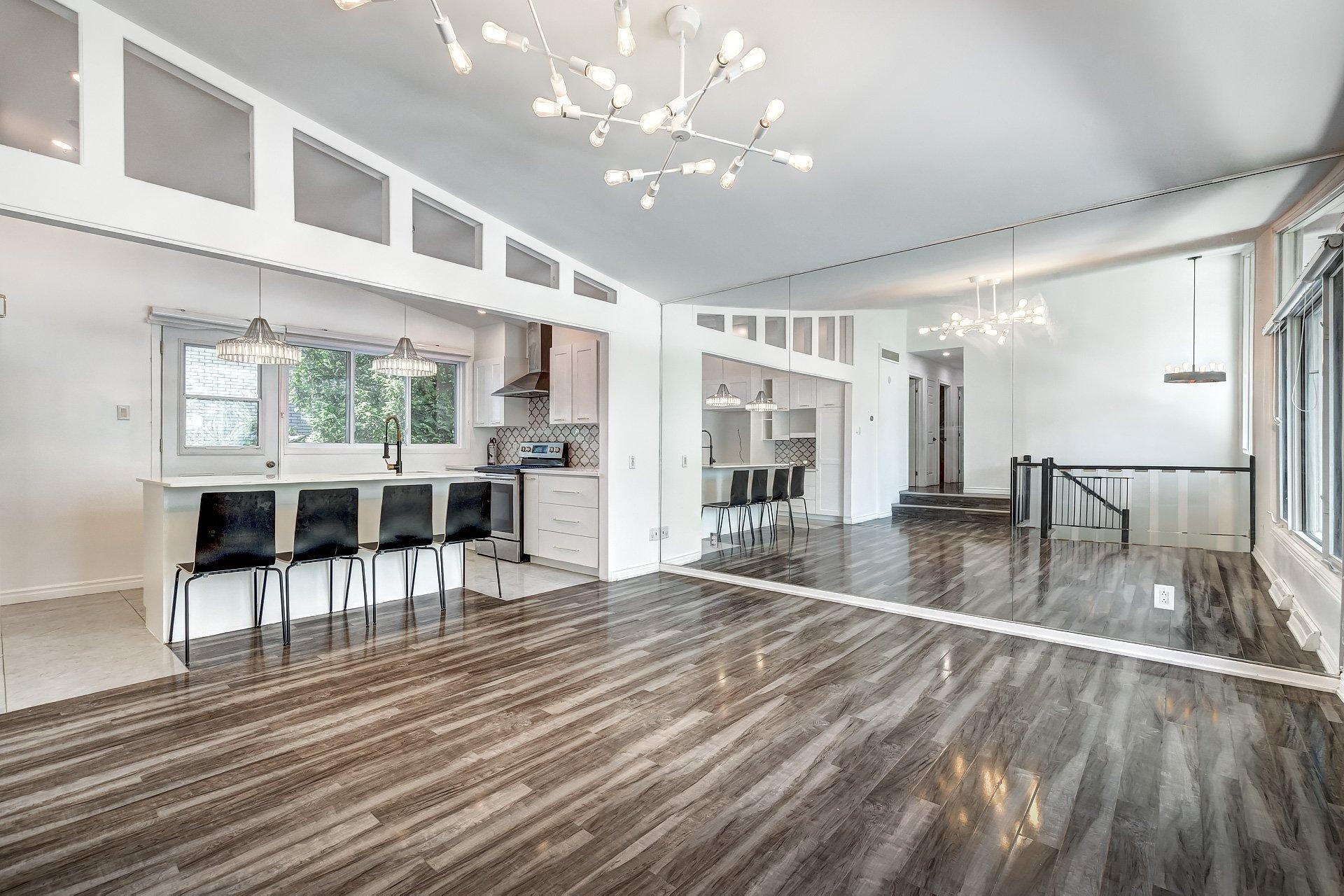 









12490


Rue de Toulouse

,
Montréal (Pierrefonds-Roxboro),




QC
H8Z1G9

