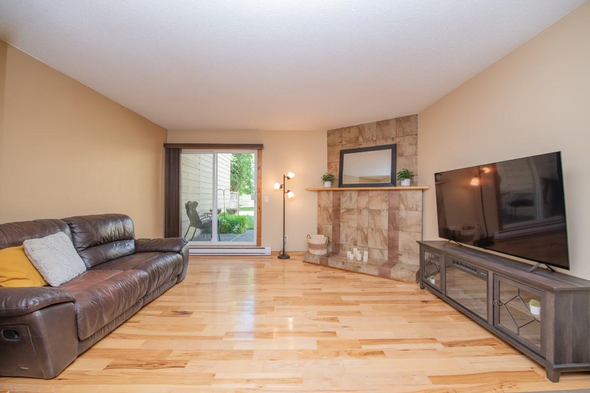 









5300


25

Avenue, 8,
Vernon,




BC
V1T 6R4

