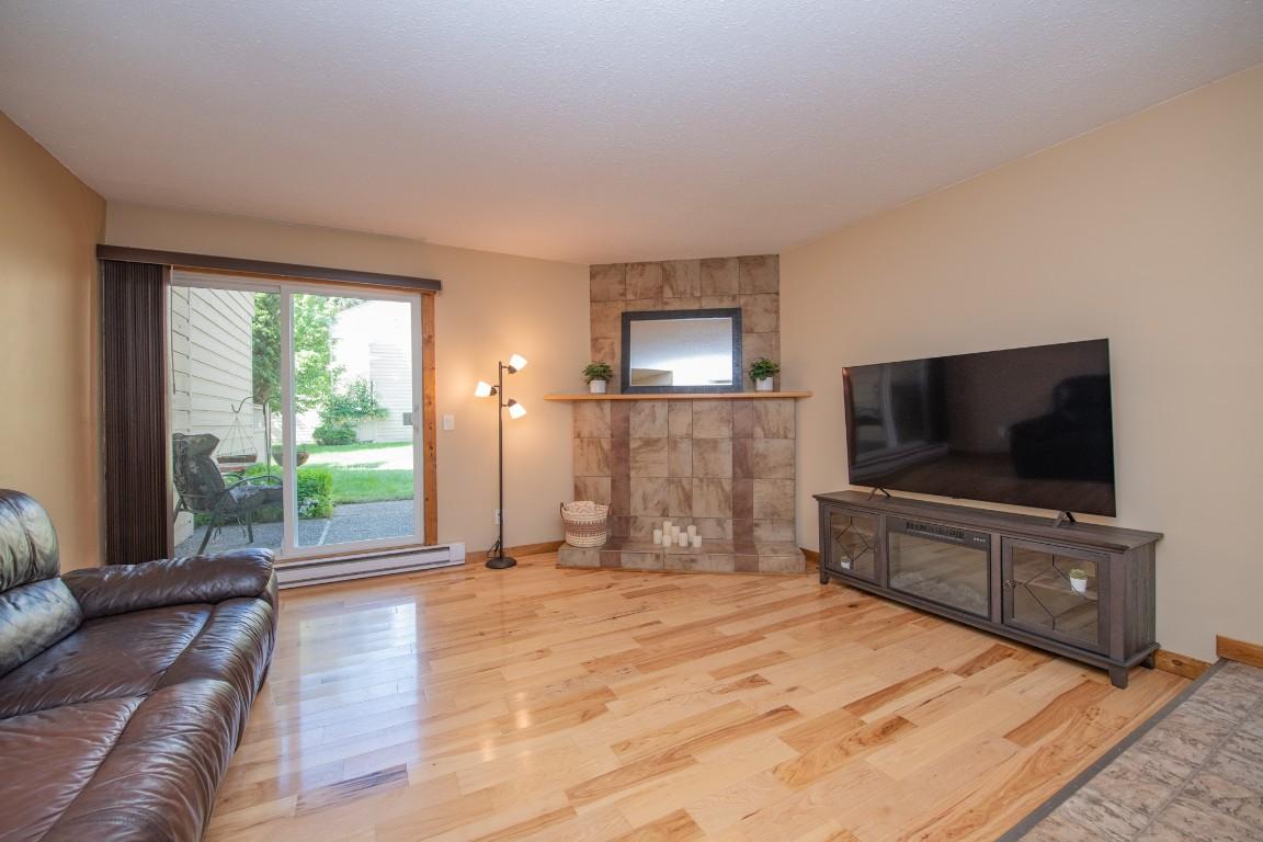 









5300


25

Avenue, 8,
Vernon,




BC
V1T 6R4

