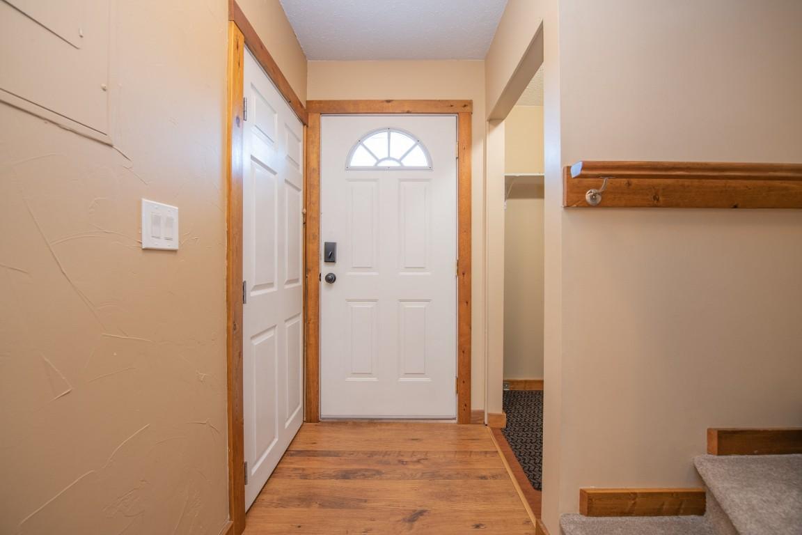 









5300


25

Avenue, 8,
Vernon,




BC
V1T 6R4

