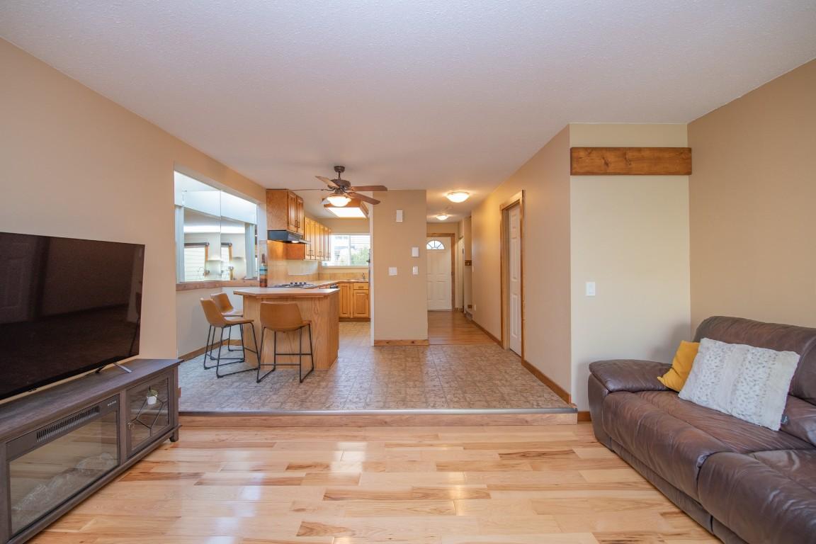 









5300


25

Avenue, 8,
Vernon,




BC
V1T 6R4

