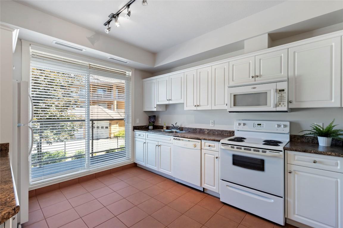 









3550


Woodsdale

Road, 212,
Lake Country,




BC
V4V 2P5

