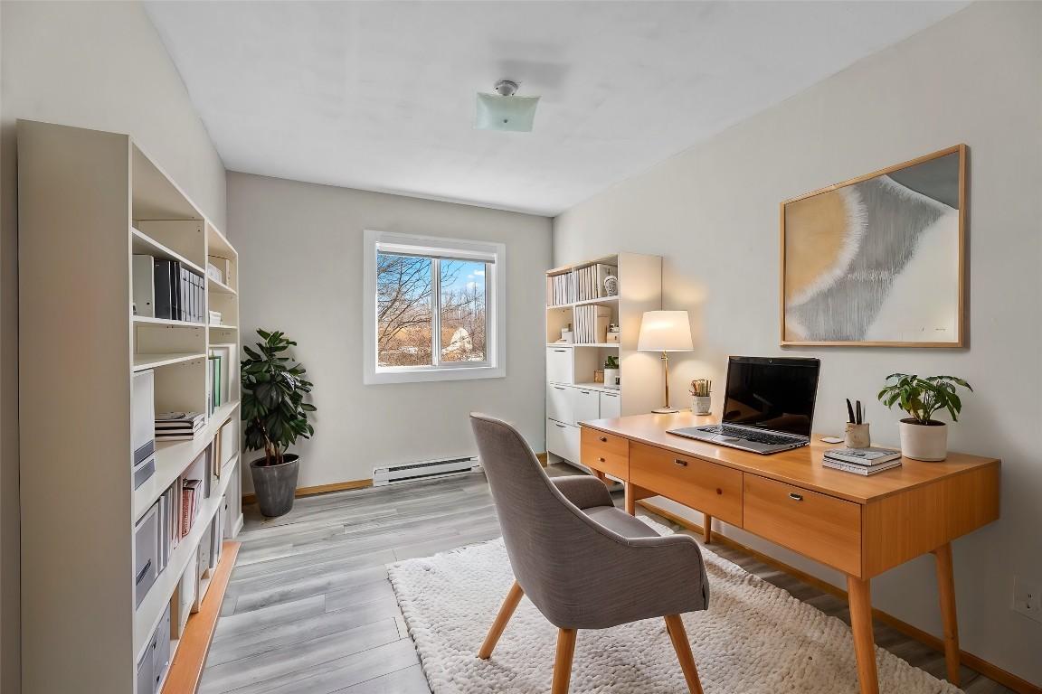 









3854


Gordon

Drive, 275,
Kelowna,




BC
V1W 3G4


