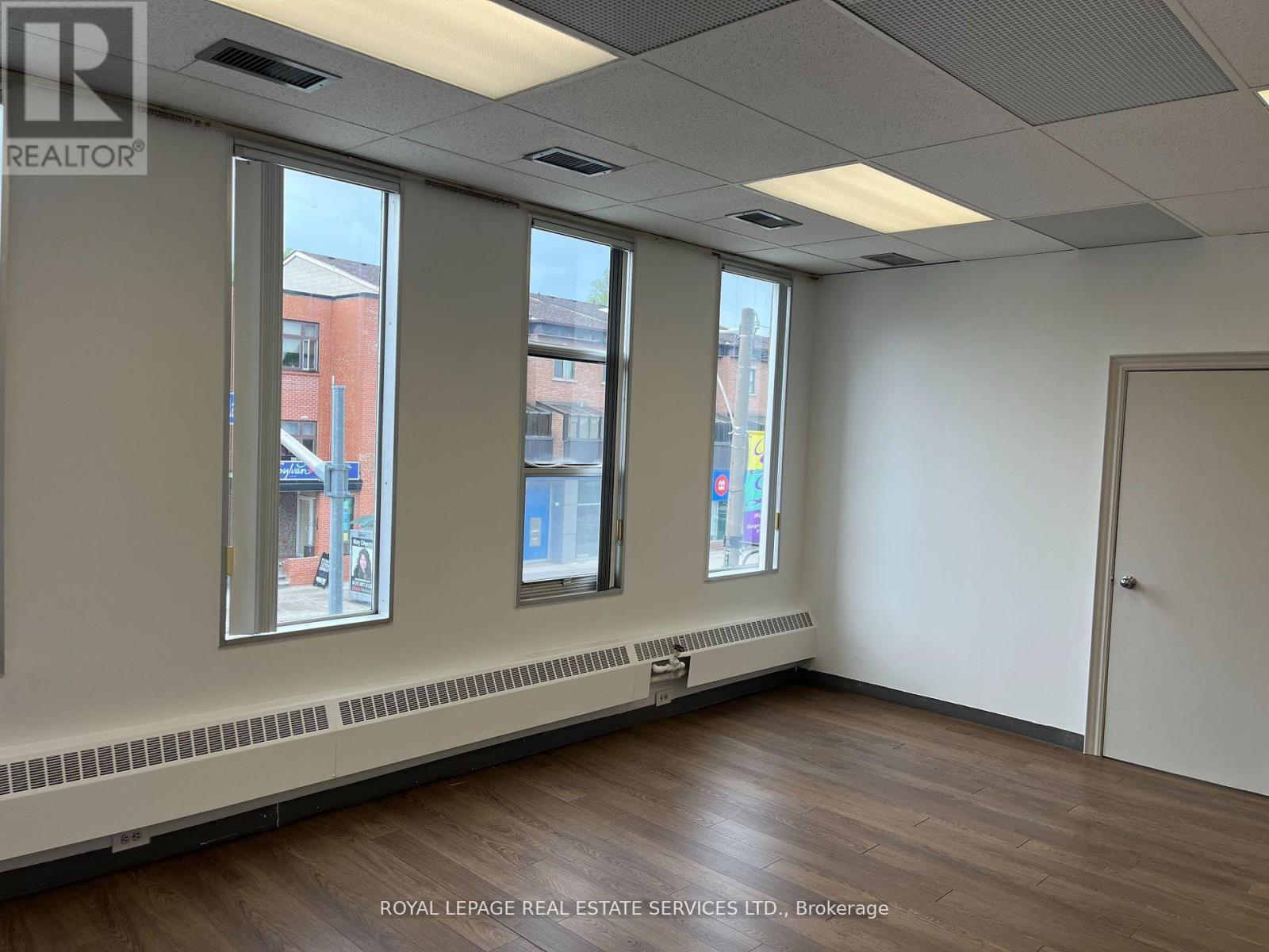 












201 - 3335 YONGE STREET

,
Toronto,




Ontario
M4N2M1

