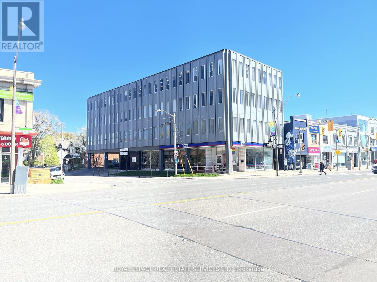 












402 - 3335 YONGE STREET

,
Toronto,




Ontario
M4N2M1

