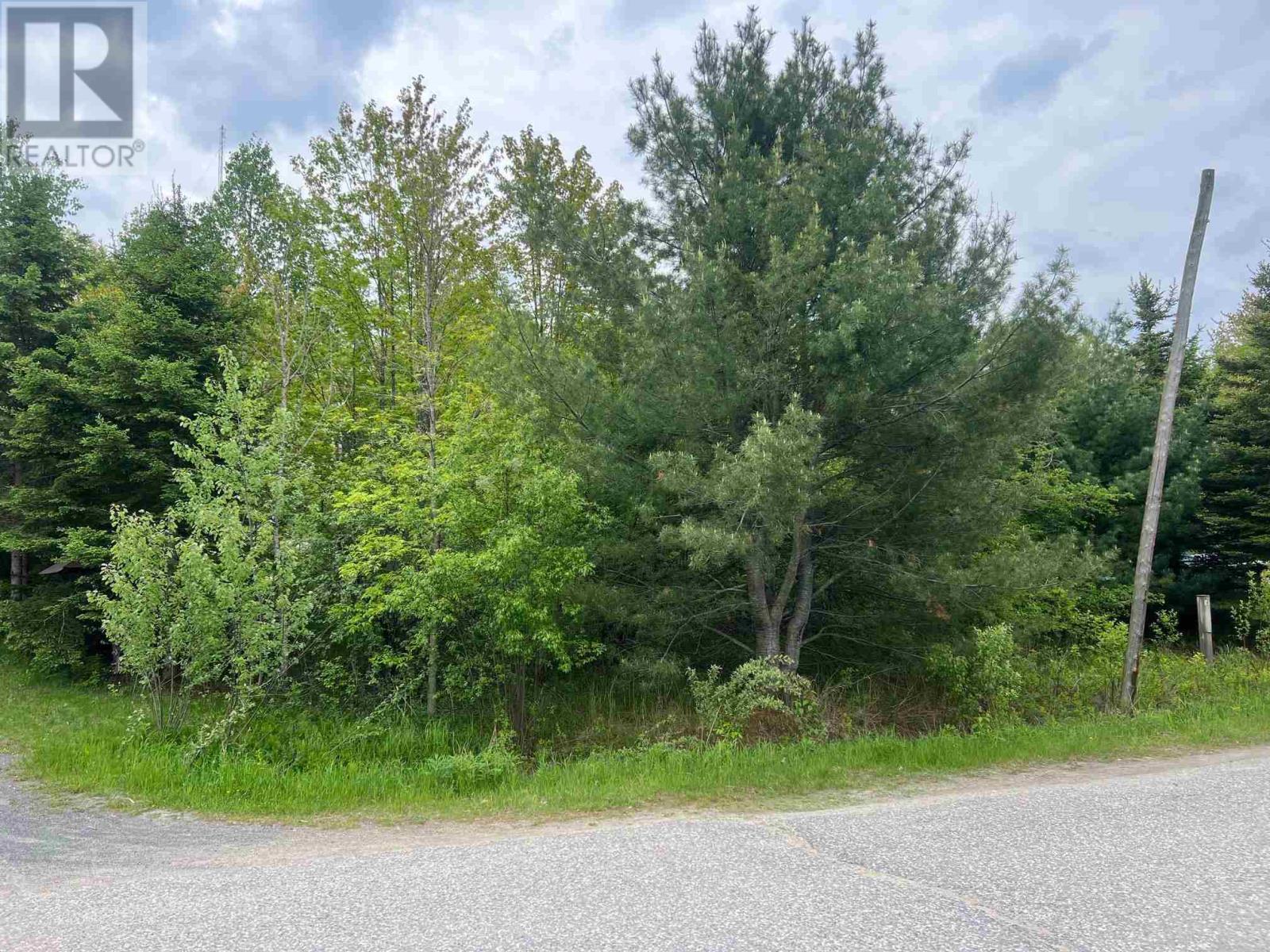 












34 Hamilton AVE

,
Blind River,







Ontario
P0R1B0

