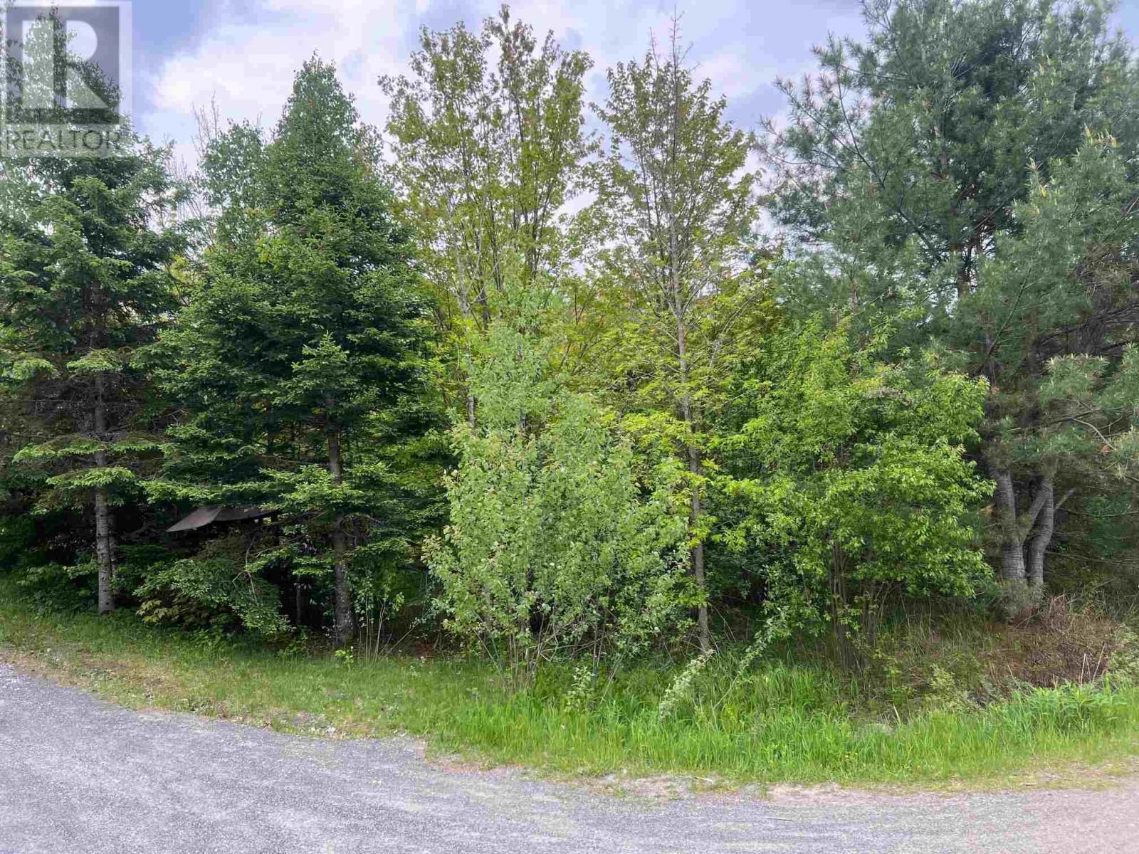 












34 Hamilton AVE

,
Blind River,







Ontario
P0R1B0


