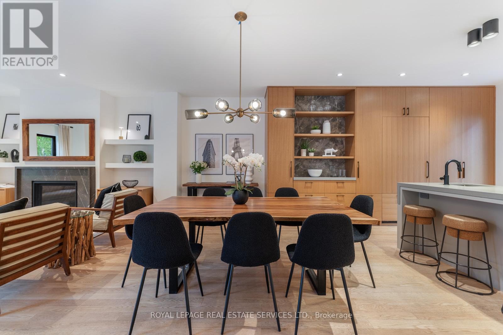 












14 LUKOW TERRACE

,
Toronto,




Ontario
M6R3B8

