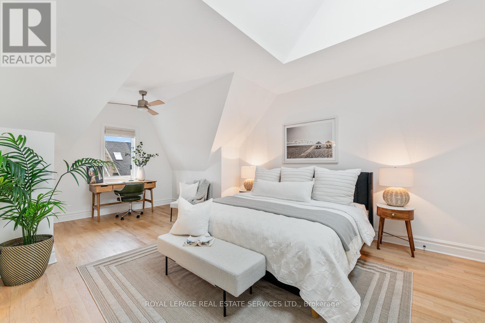 












14 LUKOW TERRACE

,
Toronto,




Ontario
M6R3B8

