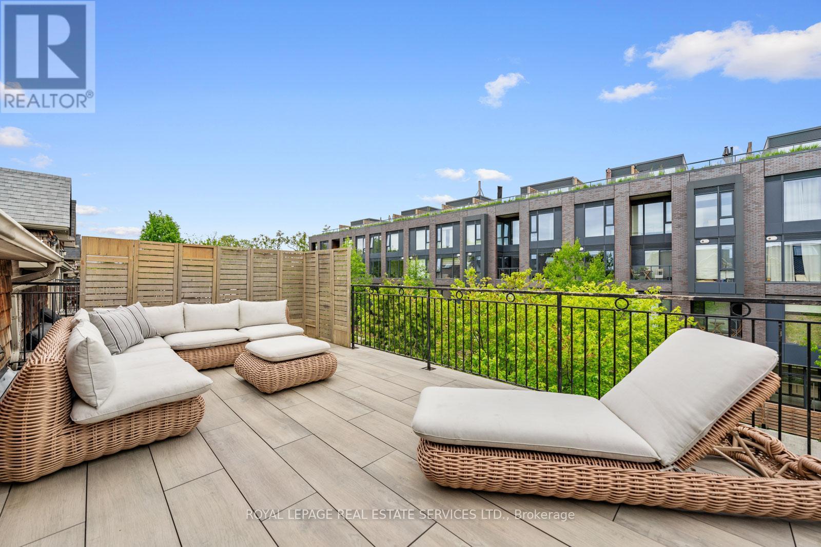 












14 LUKOW TERRACE

,
Toronto,




Ontario
M6R3B8

