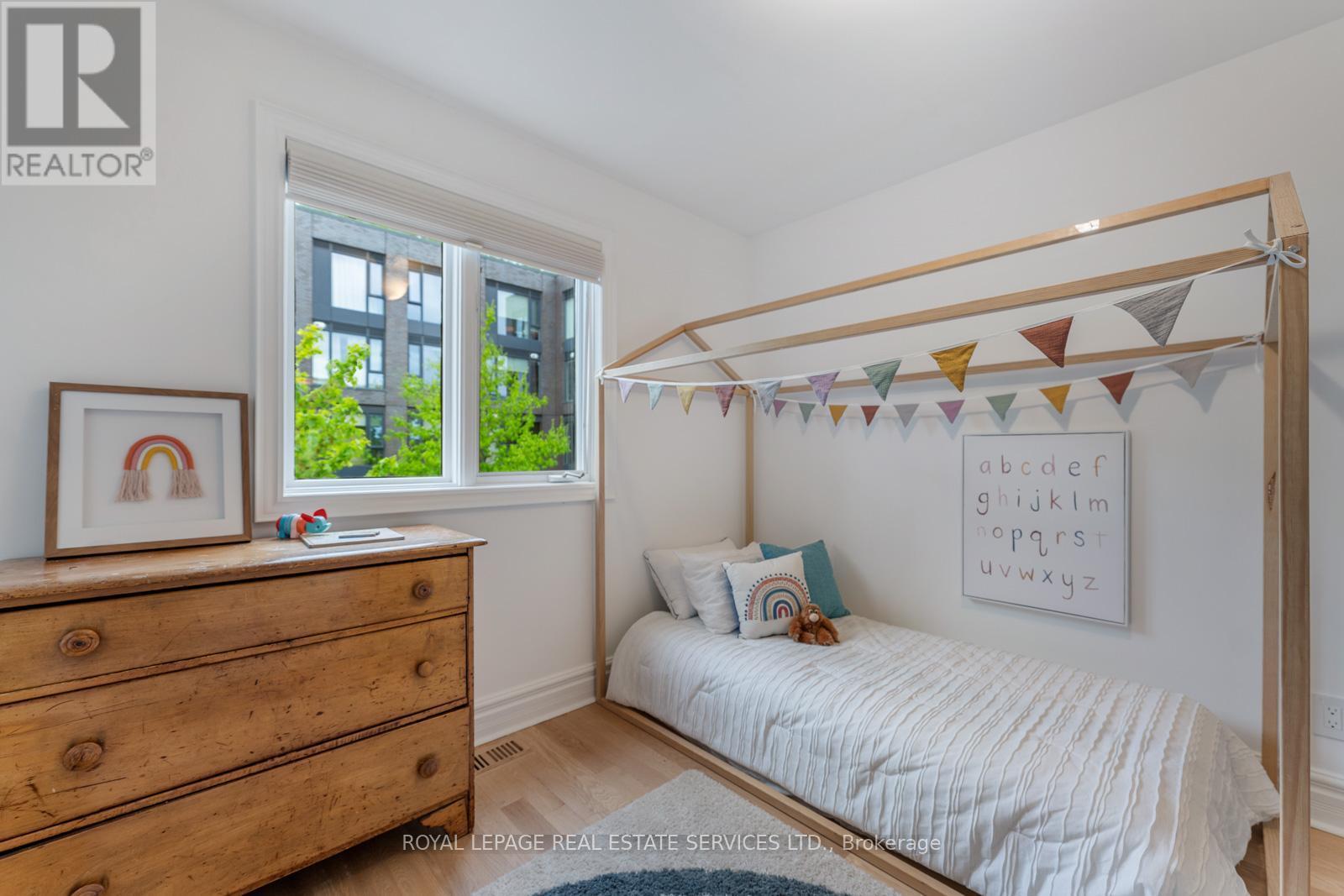 












14 LUKOW TERRACE

,
Toronto,




Ontario
M6R3B8

