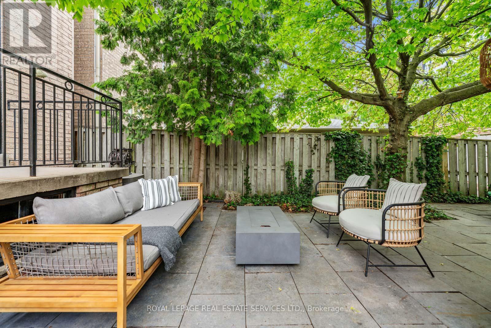 












14 LUKOW TERRACE

,
Toronto,




Ontario
M6R3B8

