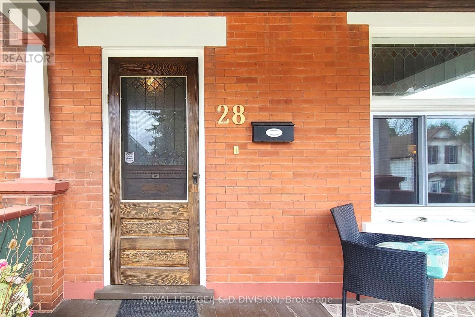












28 HENRY STREET

,
Kitchener,




Ontario
N2G1P3

