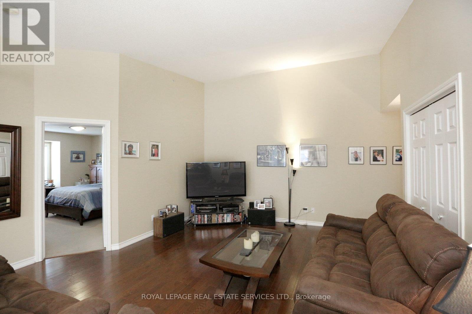 












402 - 1470 BISHOPS GATE

,
Oakville,




Ontario
L6M4N2

