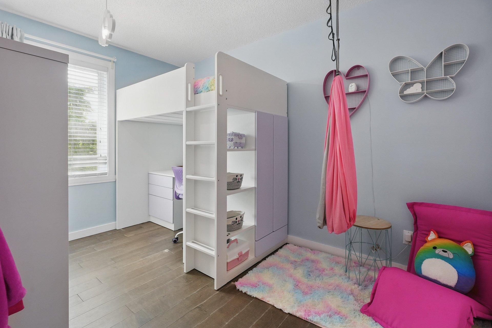









806


Rue Madore

,
Gatineau (Gatineau),




QC
J8R1H7

