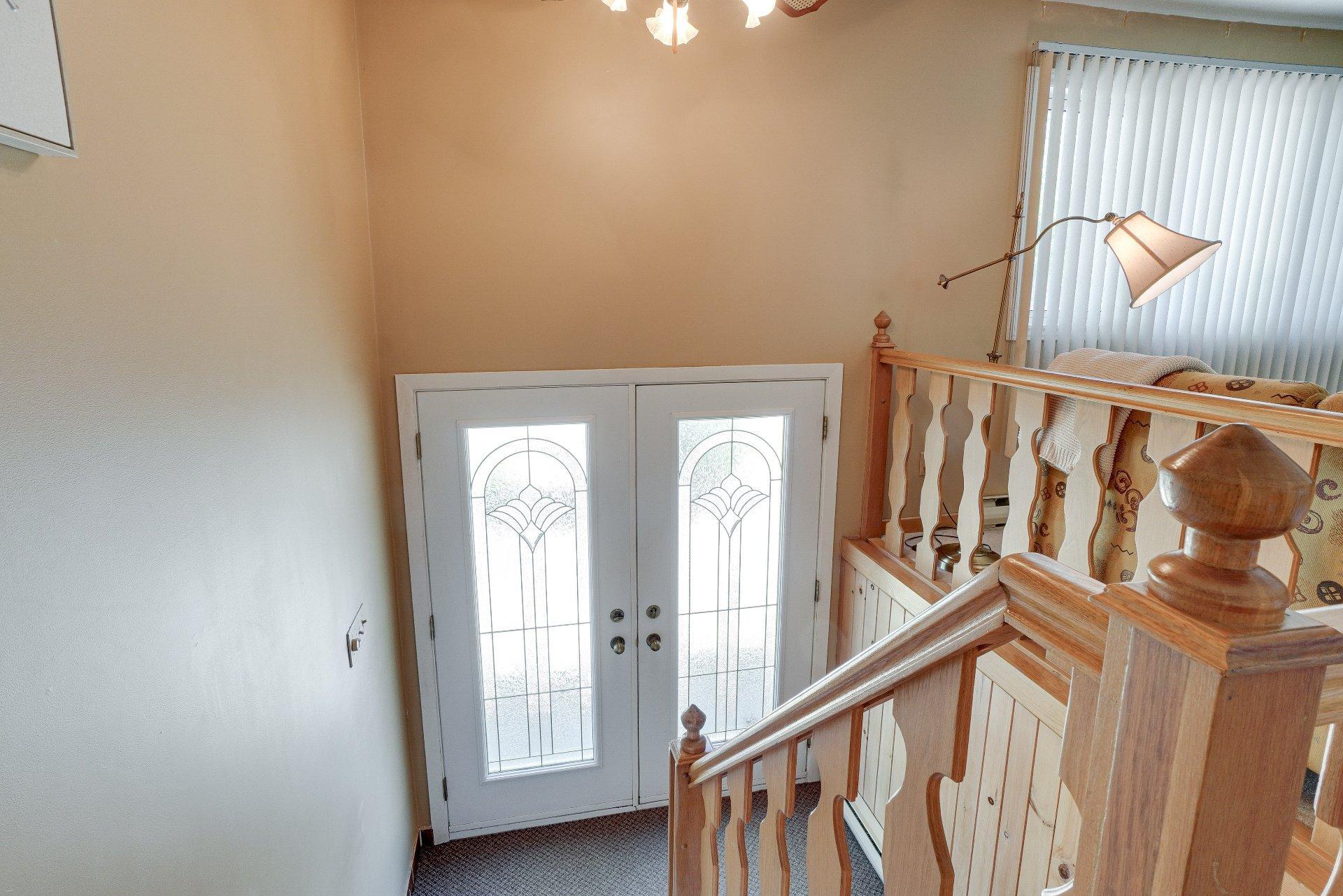 









1486


42e Avenue (P.-a.-T.)

,
Montréal (Rivière-des-Prairies/Pointe-aux-Trembles),




QC
H1A3B7


