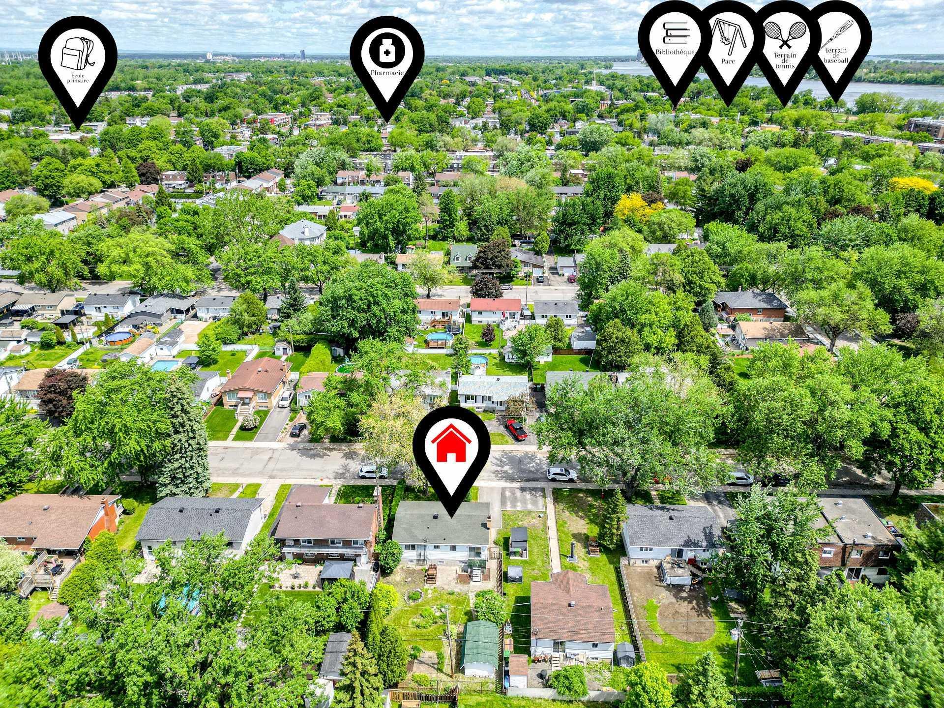 









1486


42e Avenue (P.-a.-T.)

,
Montréal (Rivière-des-Prairies/Pointe-aux-Trembles),




QC
H1A3B7


