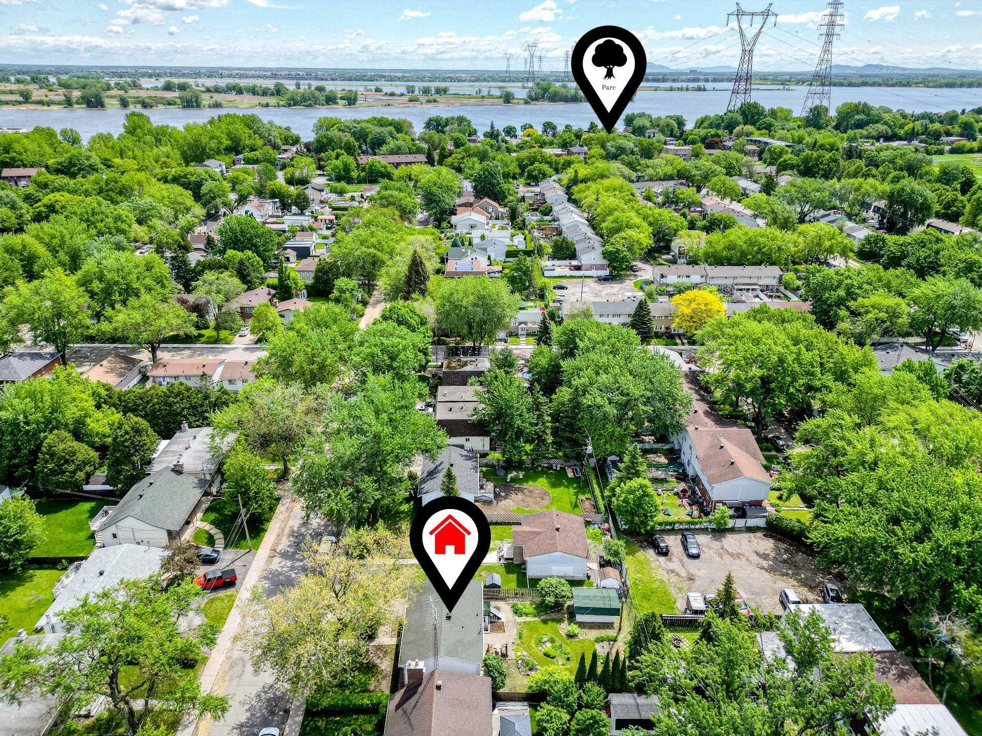 









1486


42e Avenue (P.-a.-T.)

,
Montréal (Rivière-des-Prairies/Pointe-aux-Trembles),




QC
H1A3B7

