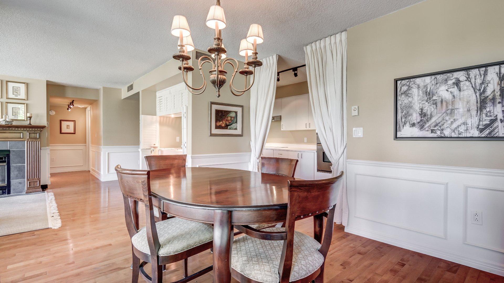 









8145


Boul. St-Laurent

, 302,
Brossard,




QC
J4X2A3

