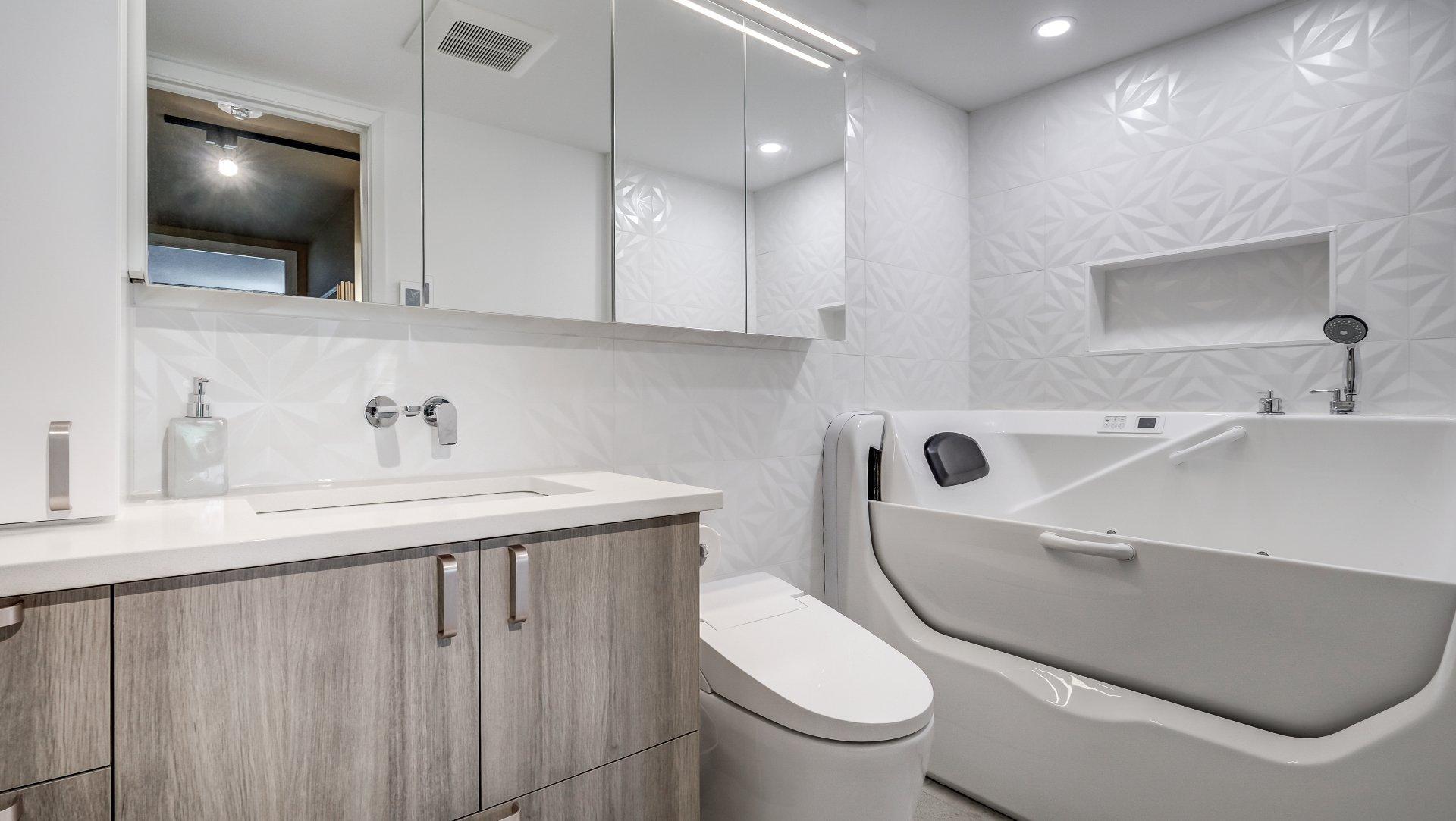 









8145


Boul. St-Laurent

, 302,
Brossard,




QC
J4X2A3


