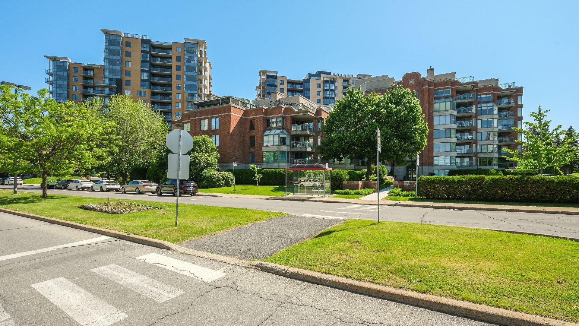 









8145


Boul. St-Laurent

, 302,
Brossard,




QC
J4X2A3

