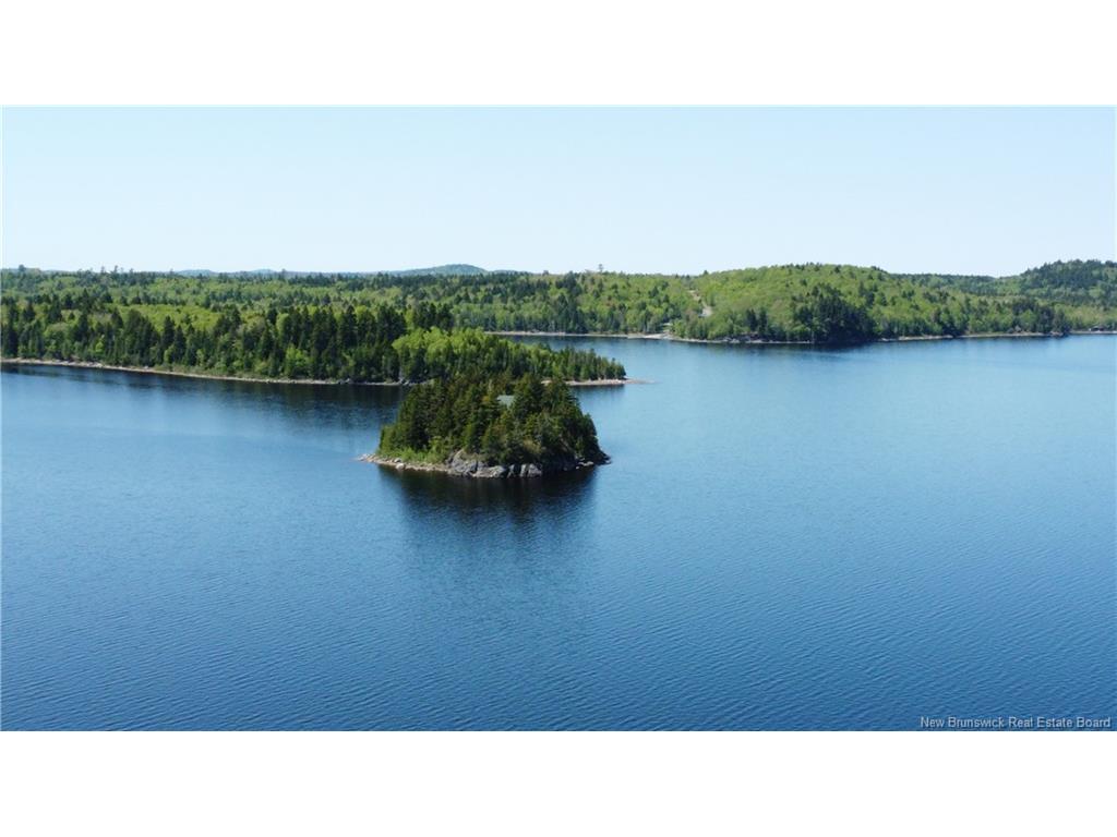 









LOT


Lydia's Ledge

RD,
Utopia,







NB
E5C 3B1

