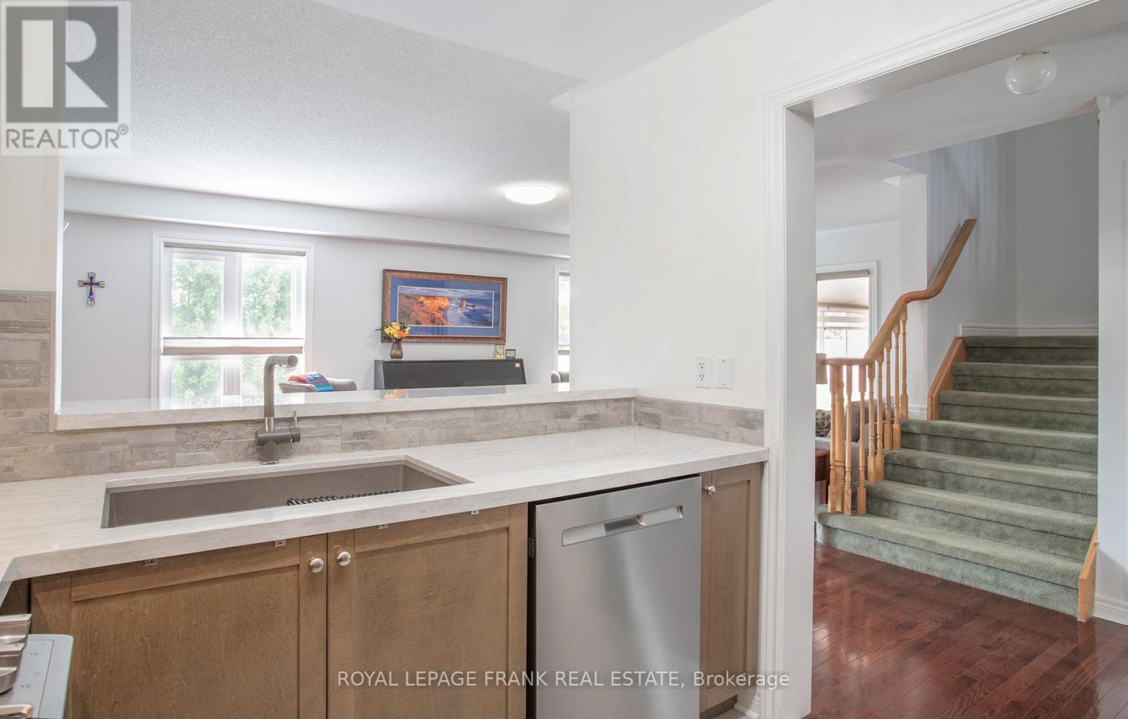 












310 MAJOR STREET

,
Scugog (Port Perry),




Ontario
L9L1E8

