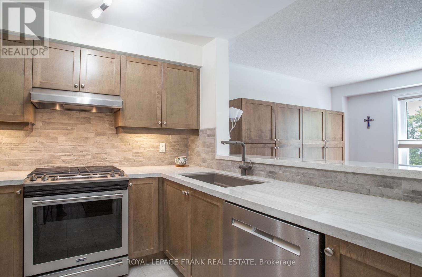 












310 MAJOR STREET

,
Scugog (Port Perry),




Ontario
L9L1E8

