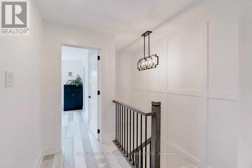 












1230 BLACKBURN DRIVE

,
Oakville,




Ontario
L6M2N5

