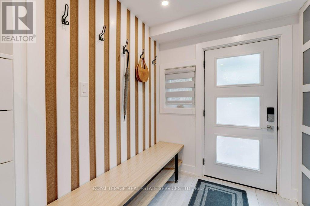 












1230 BLACKBURN DRIVE

,
Oakville,




Ontario
L6M2N5

