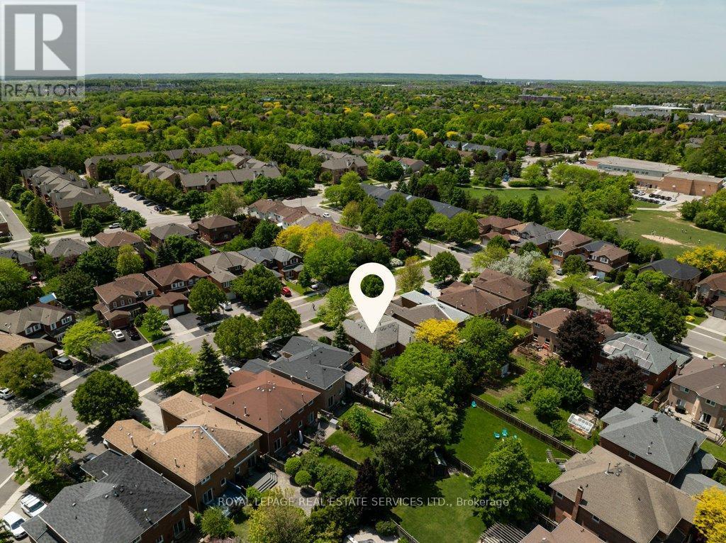 












1230 BLACKBURN DRIVE

,
Oakville,




Ontario
L6M2N5

