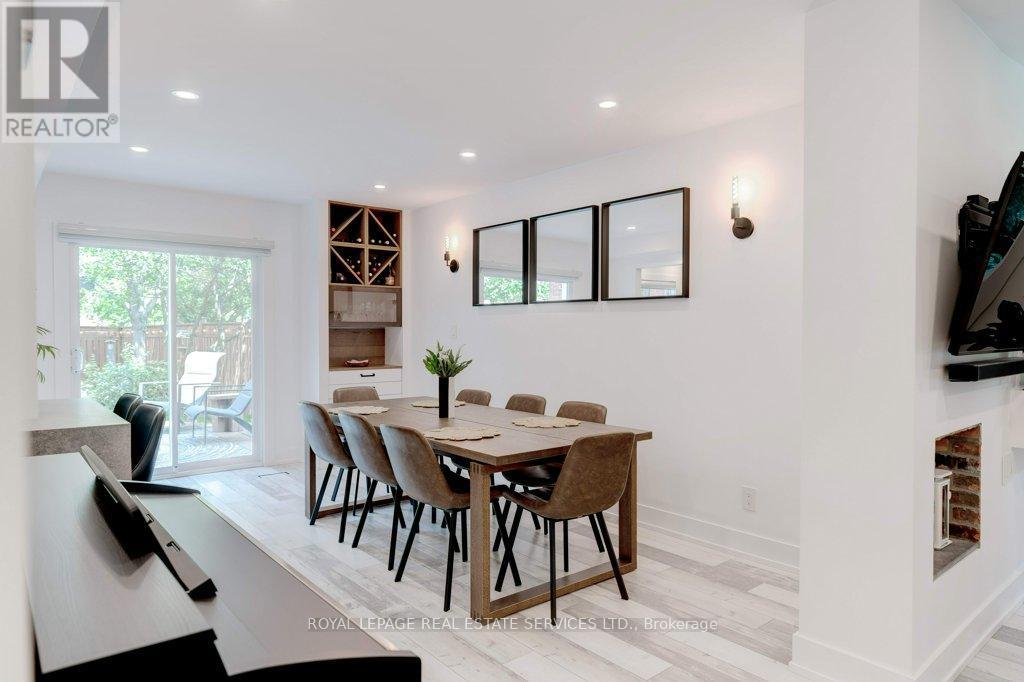 












1230 BLACKBURN DRIVE

,
Oakville,




Ontario
L6M2N5


