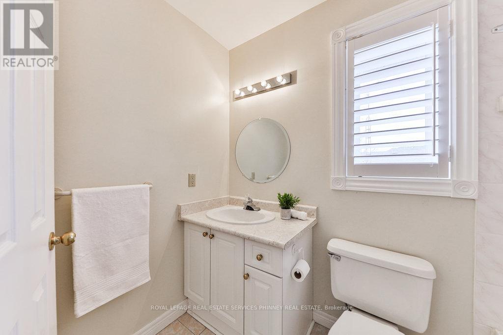 












1348 NORTHMOUNT AVENUE

,
Mississauga,




Ontario
L5E1Y5

