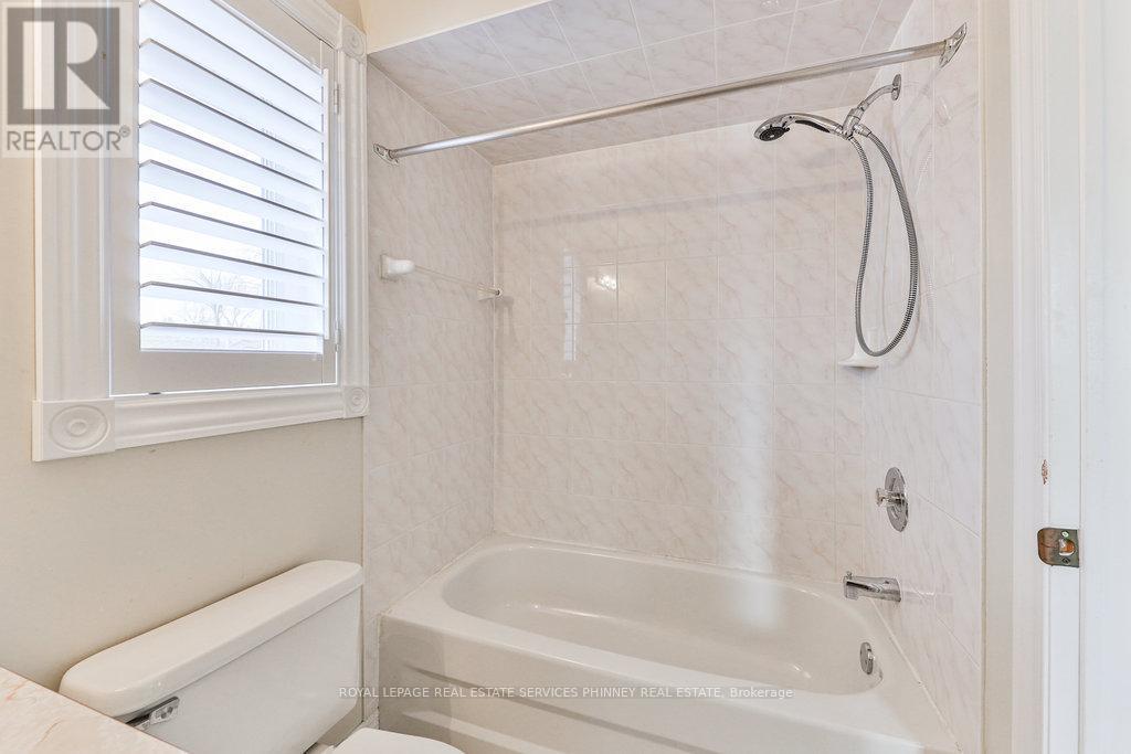 












1348 NORTHMOUNT AVENUE

,
Mississauga,




Ontario
L5E1Y5

