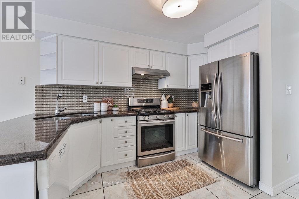 












1348 NORTHMOUNT AVENUE

,
Mississauga,




Ontario
L5E1Y5

