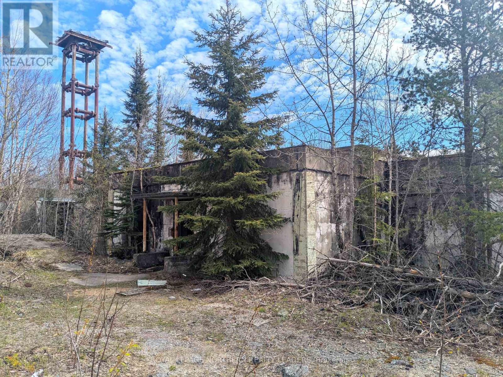 












1619 LAVA MOUNTAIN ROAD

,
Black River-Matheson (Matheson),







Ontario
P0K1R0

