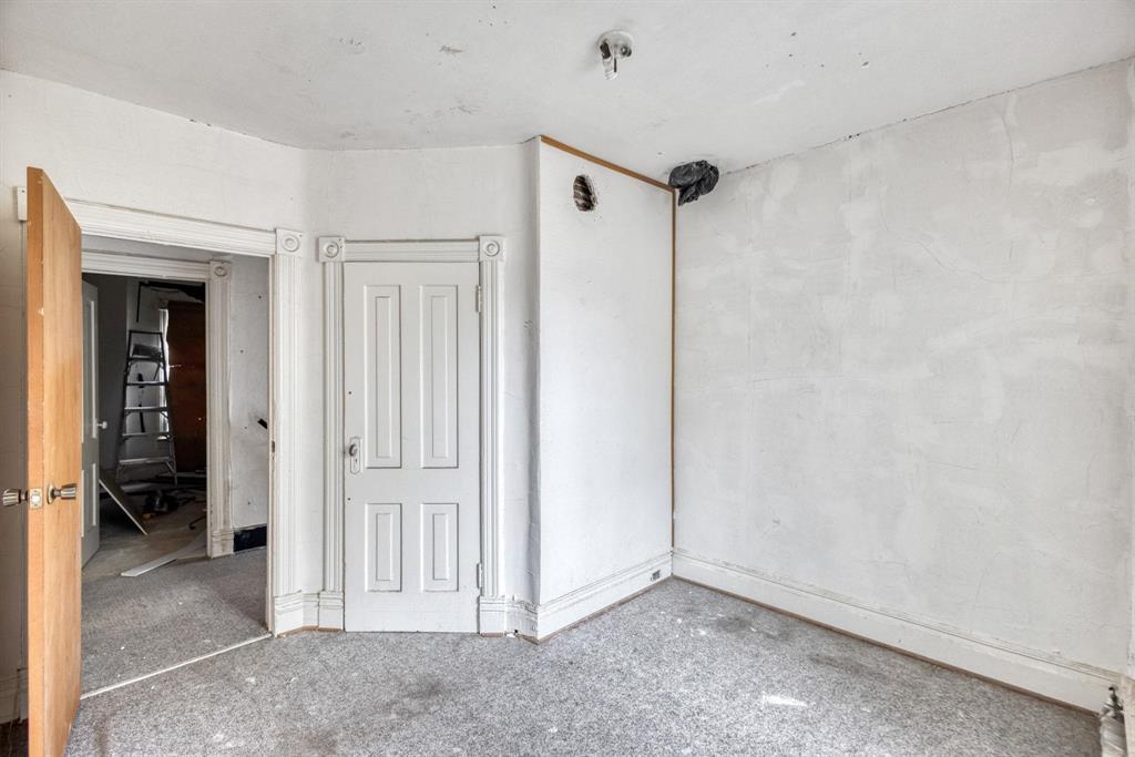












368 Redwood Avenue

,
Winnipeg,




Manitoba
R2W1S4

