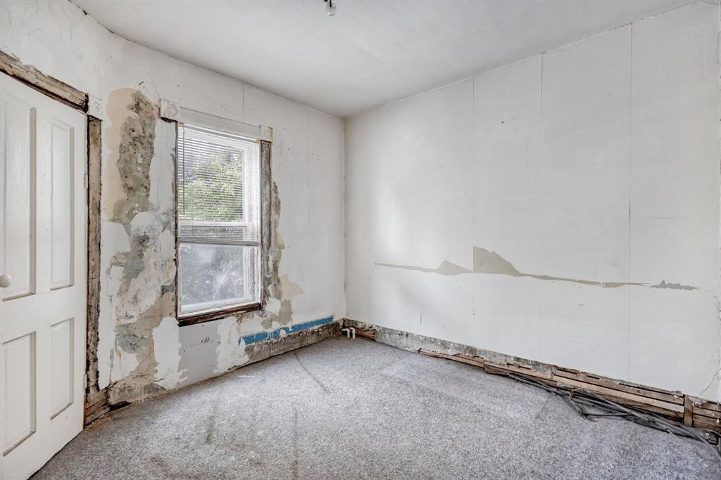 












368 Redwood Avenue

,
Winnipeg,




Manitoba
R2W1S4

