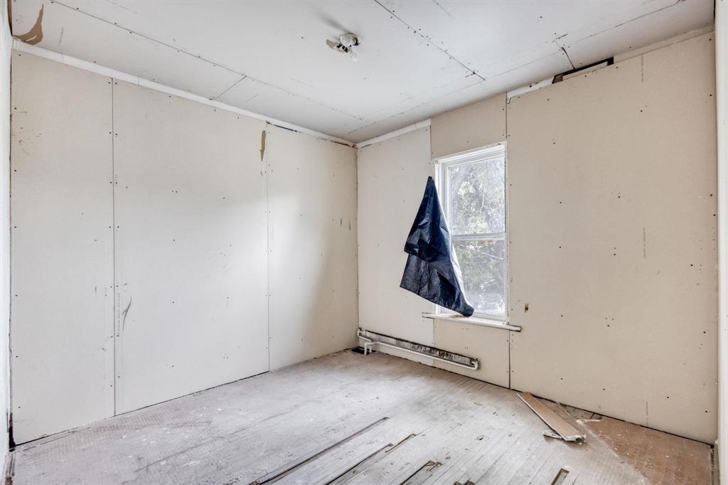 












368 Redwood Avenue

,
Winnipeg,




Manitoba
R2W1S4

