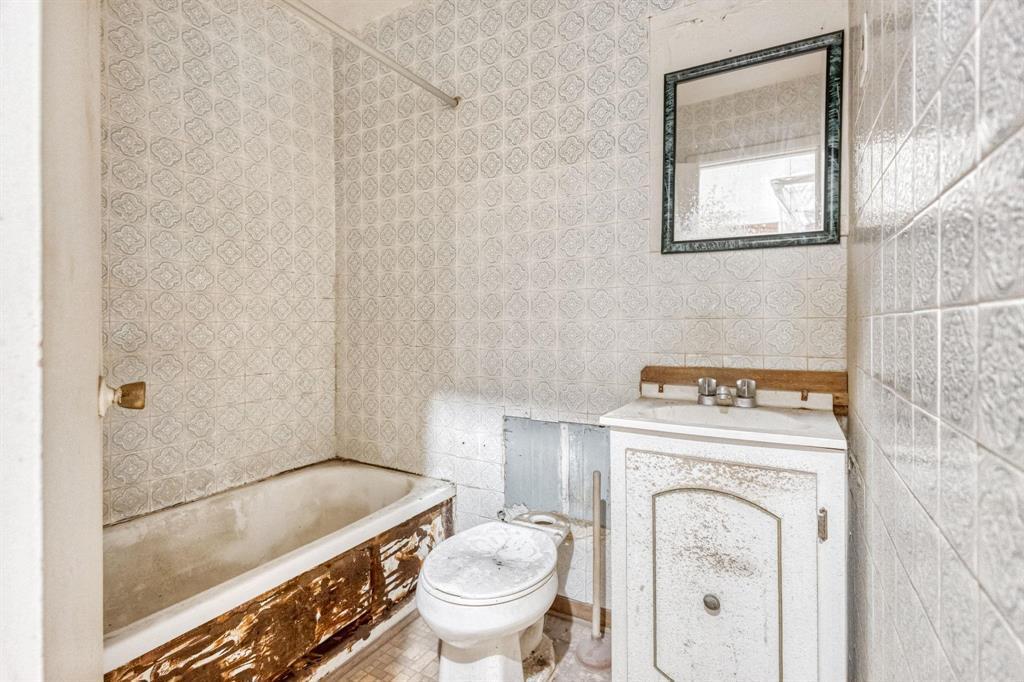 












368 Redwood Avenue

,
Winnipeg,




Manitoba
R2W1S4

