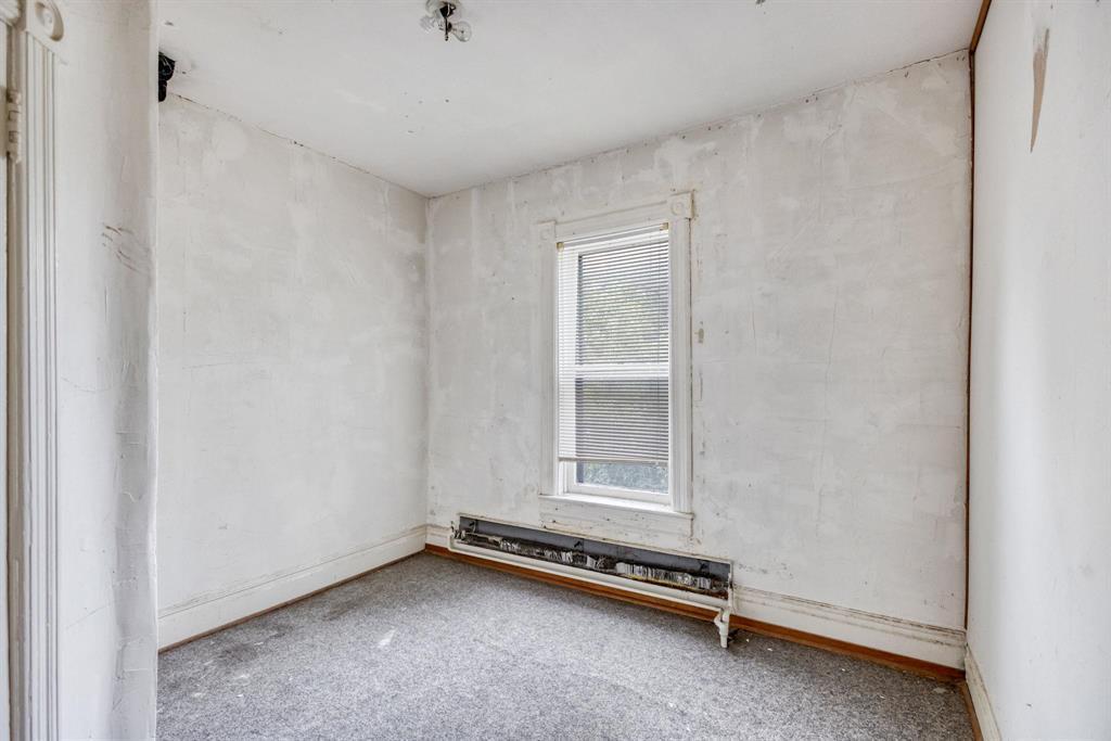 












368 Redwood Avenue

,
Winnipeg,




Manitoba
R2W1S4


