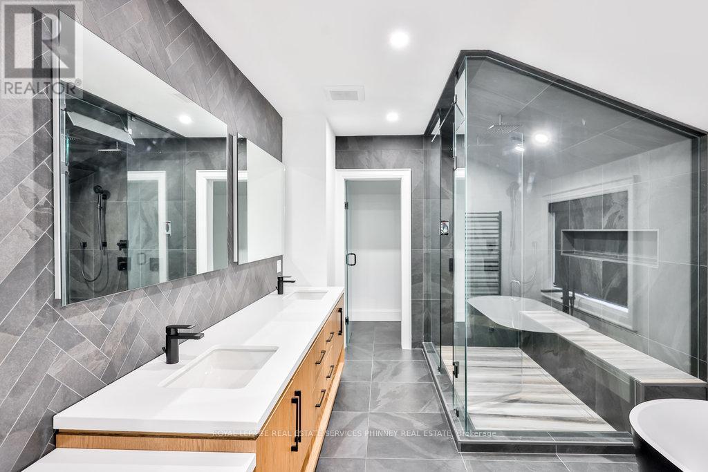












57 JOYMAR DRIVE

,
Mississauga,




Ontario
L5M1G1

