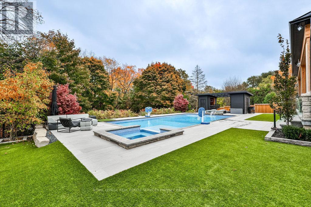 












57 JOYMAR DRIVE

,
Mississauga,




Ontario
L5M1G1

