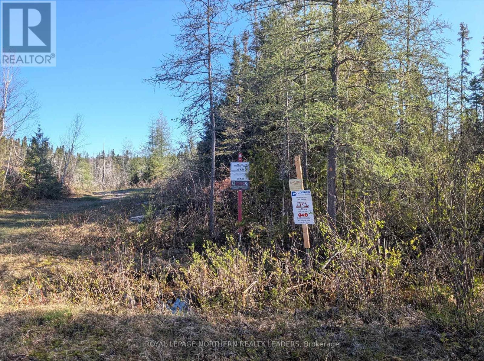 












PCL 16935 & PCL 16937 DELORO

,
Timmins (SCH - Goldmine Rural),







Ontario
P4N7C2

