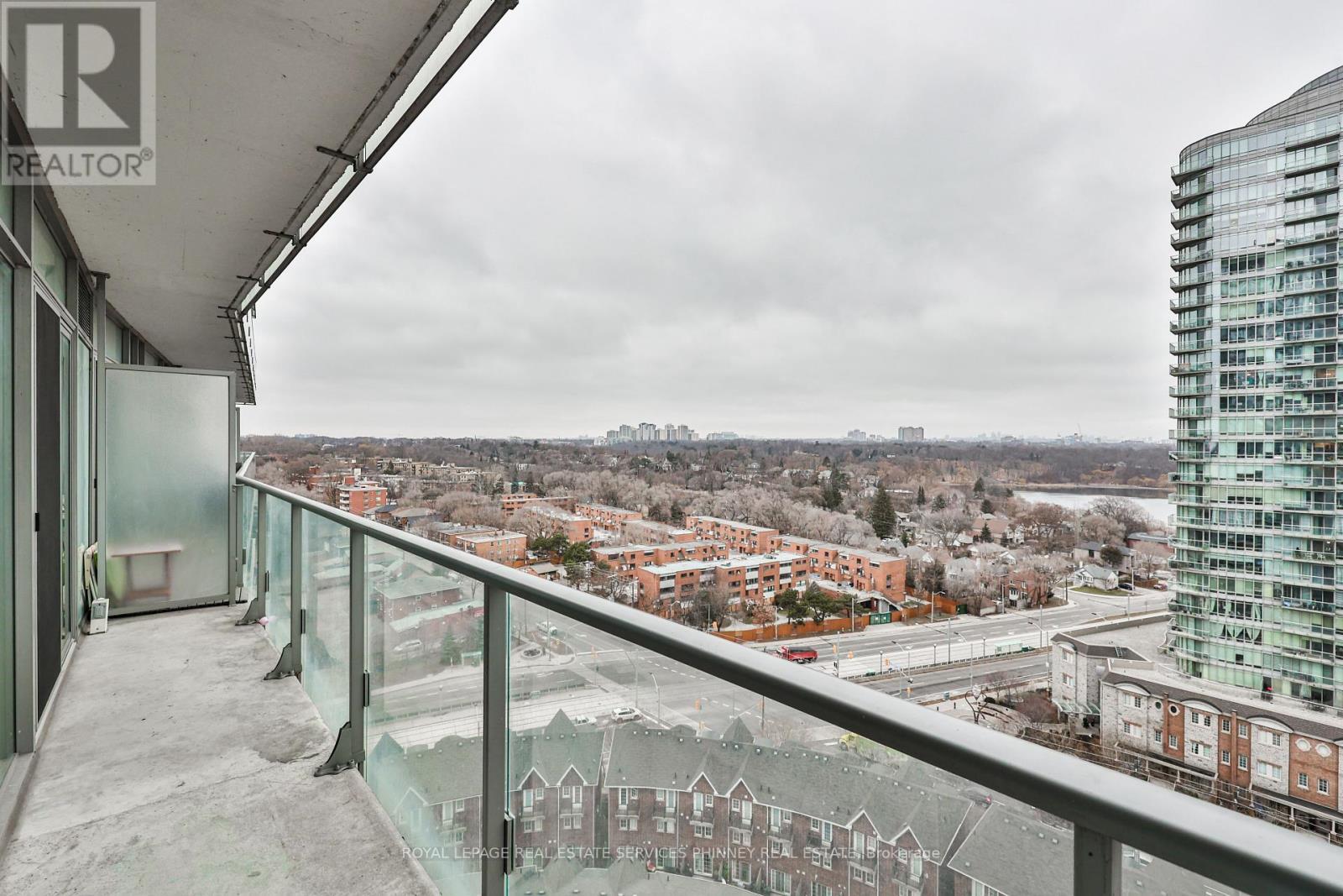 












1416 - 103 THE QUEENSWAY

,
Toronto,




Ontario
M6S5B3

